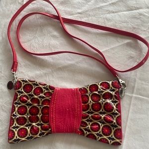 Vera Bradley Carnaby Frill Collection SWAK Frill Bow Tie Purse Clutch Cr…
